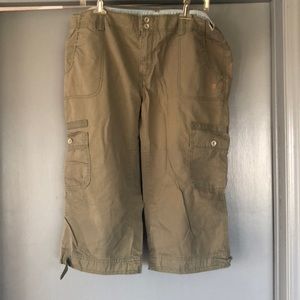 Levis womens khaki green capri cropped cotton pants size 14 side pockets